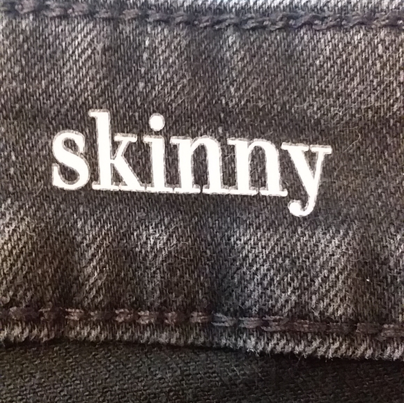 I156, Crown and Ivy, size10r, skinny jeans. - Picture 5 of 8